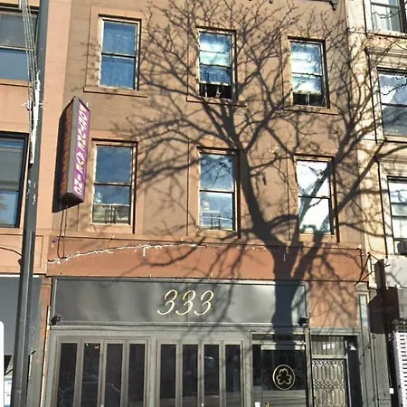 Cozy Fully Furnished Apartment Near Prospect Park & Public Transport